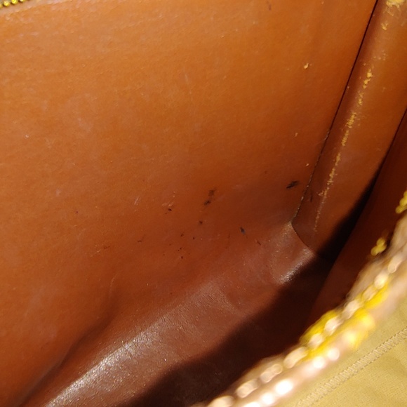 Louis Vuitton Toiletry 26 - Picture 3 of 8